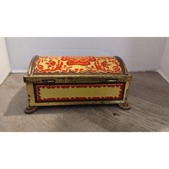 Vintage Fricke and Nacke Embossed Red & Gold Tin/Coin Bank, Western Germany - Picture 4 of 8